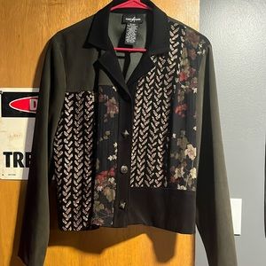 Collared Short Buttoned Shirt